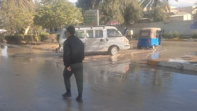 صور: شارع مستشفى بعقوبة غارق بالمجاري.. والبلدية: سنتولى الأمر