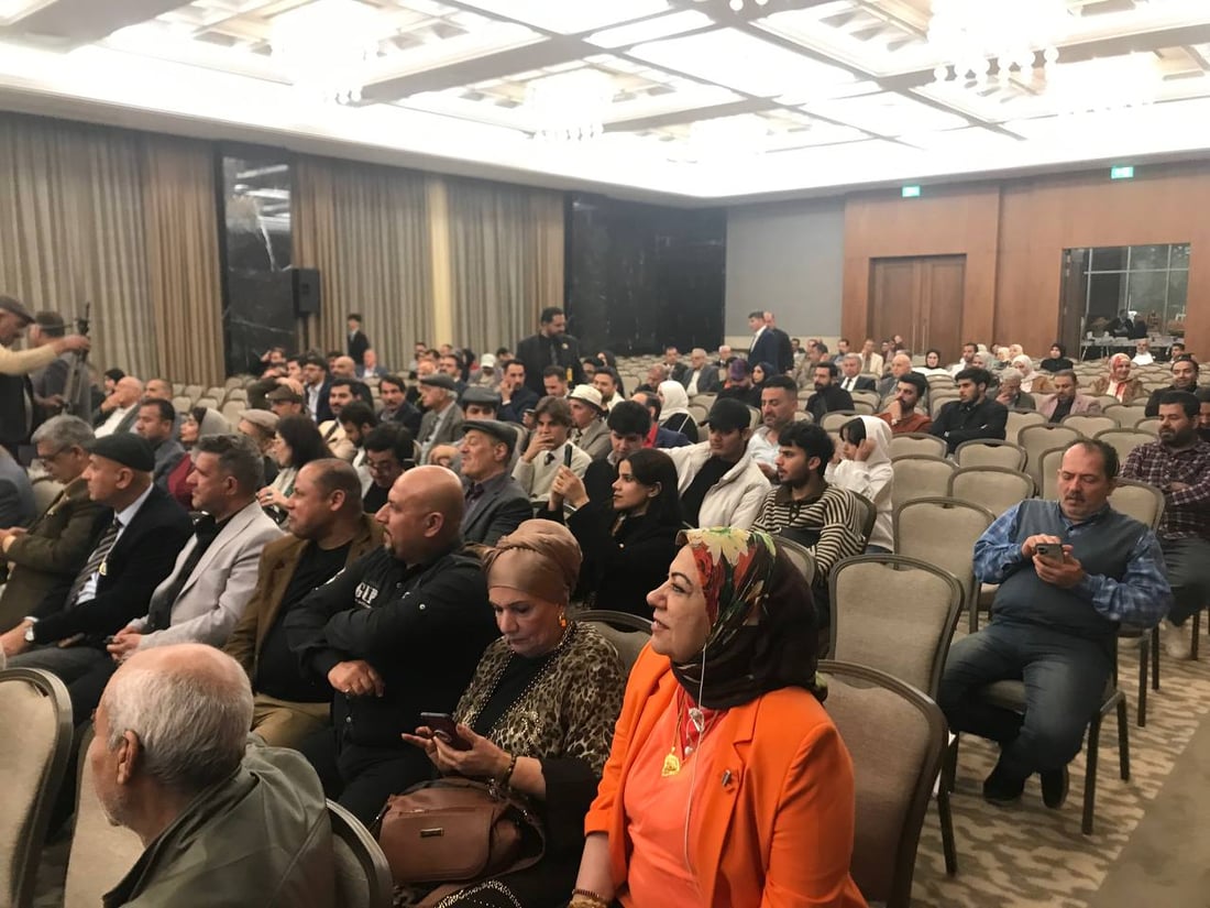 صور: جعفر الخفاف في مربد البصرة.. “أحبيني” للسياب سرقت إعجاب الحضور العربي