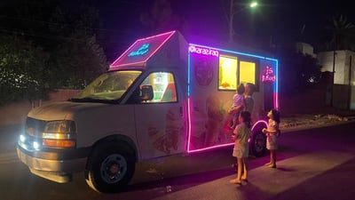 فيديو: موسيقى “بيبي شارك” تُخرج أطفال المنصور من المنازل.. عربة المثلجات وصلت