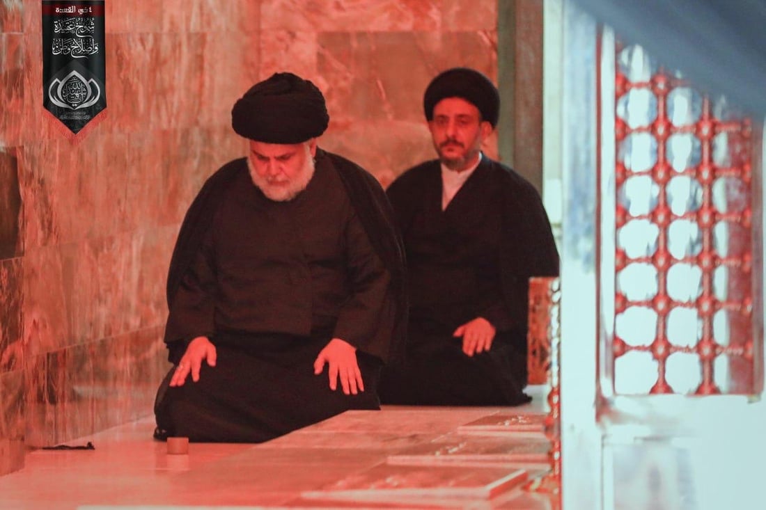 مقتدى الصدر يشارك في مراسم إحياء ذكرى رحيل والده ونجليه (صور)