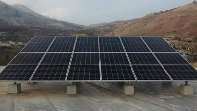 الكمارك تخفض التعرفة الكمركية على منظومات الطاقة الشمسية إلى 5%