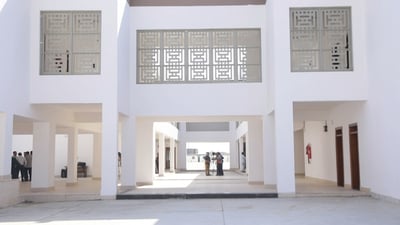 Iraq opens new school year with 1,700 new schools, 251,000 dropouts returning