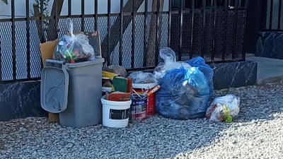 ھەفتەیەکە زبڵ و خاشاکی گەڕەکێکی دەربەندیخان کۆنەکراوەتەوە