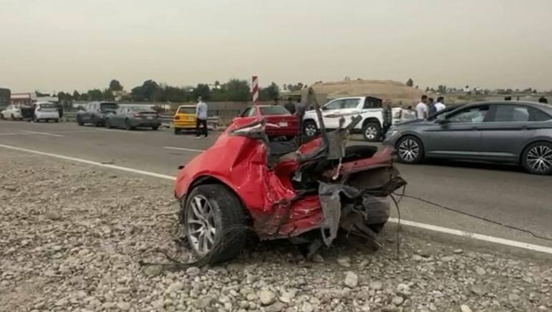 صور: مصرع طالبين بانشطار سيارة إلى قسمين على طريق كركوك – أربيل