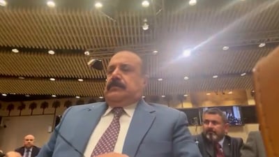 خلاف على الإيفاد.. نائب عن العزم للحلبوسي: لولا تنازلنا لما كنت الرئيس