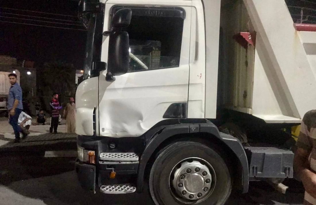 صور: مصرع سائق “بيجو” في حادث مروع مع “بيك اب وسكانيا” شمال البصرة