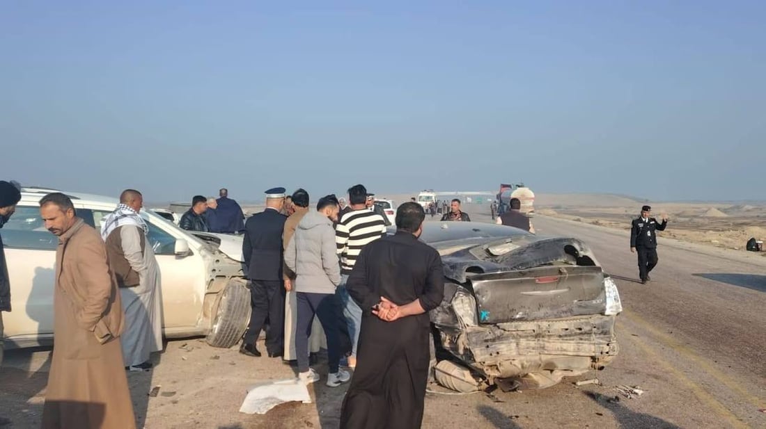 19 مركبة تصطدم ببعضها في الديوانية بسبب الضباب (صور)