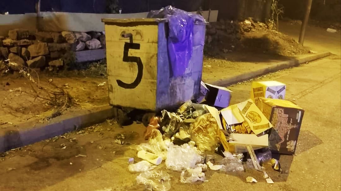 له‌ خورماڵ بۆنى پاشماوه‌ى مریشك گه‌ڕه‌كێكی بێزار كردووه‌