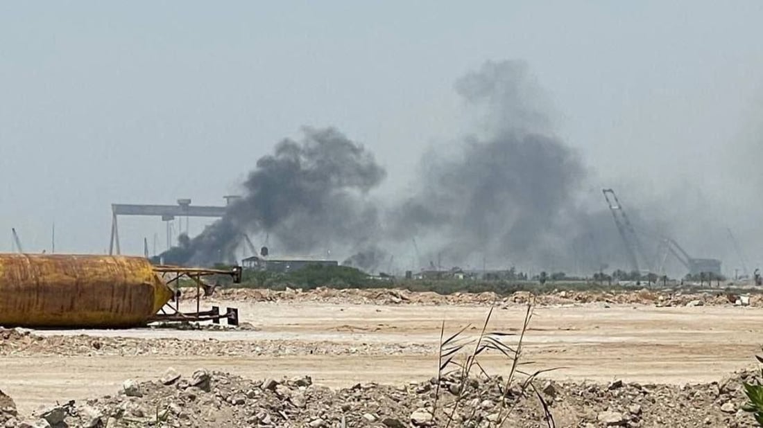 دەنگی چەند تەقینەوەیەک لە شارەکانی باشووری ئێران بیسترا