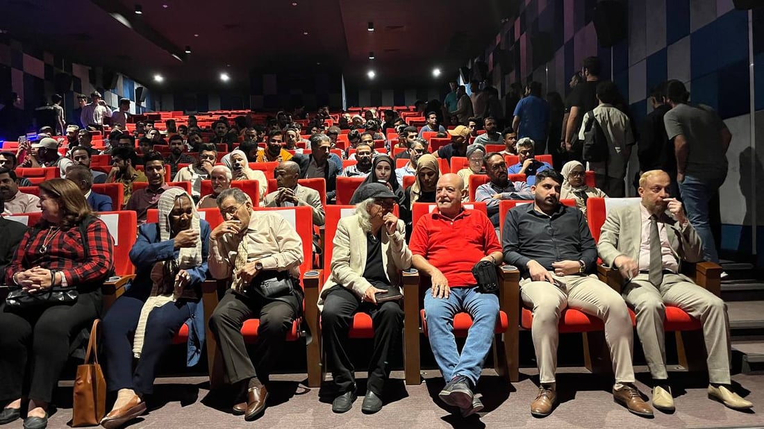 صور من البصرة: 7 أفلام على مسرح شنشل مول تحلم بشباك التذاكر