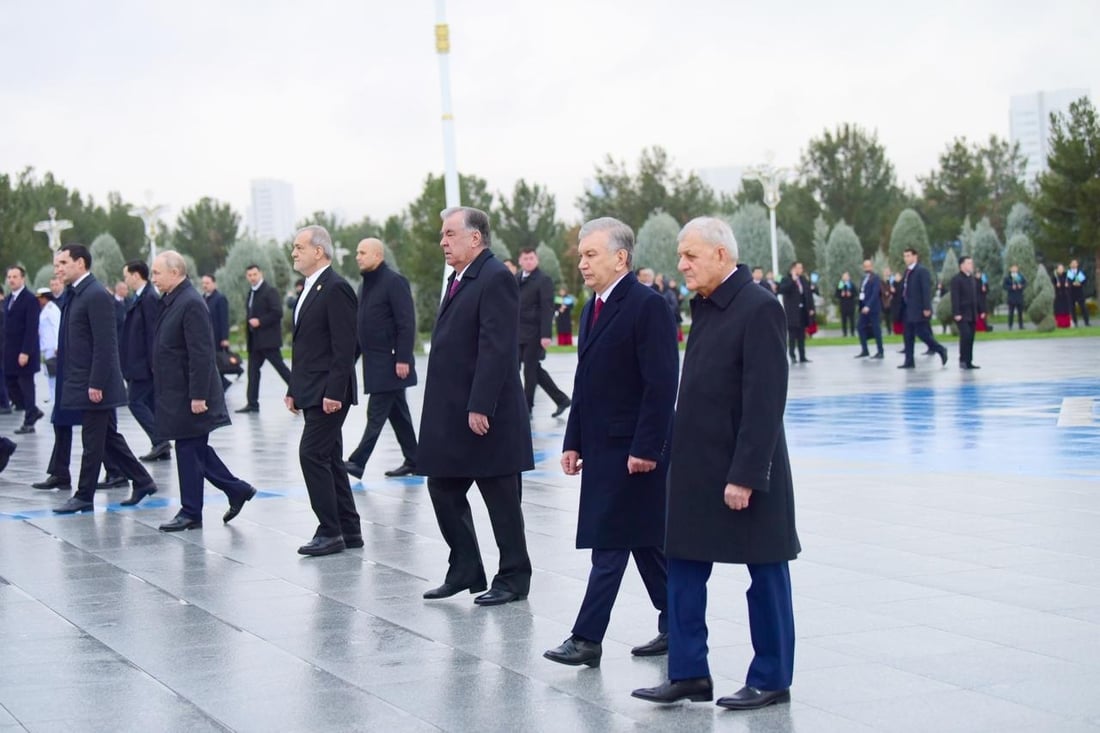 رئيس الجمهورية يشارك في منتدى السلام والثقة في عشق آباد