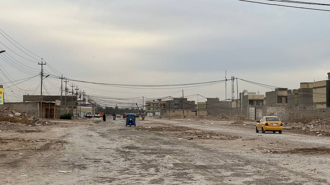 أمانة بغداد لسكان حي الأمانة في الزعفرانية: التبليط قادم.. انتظروا (صور)