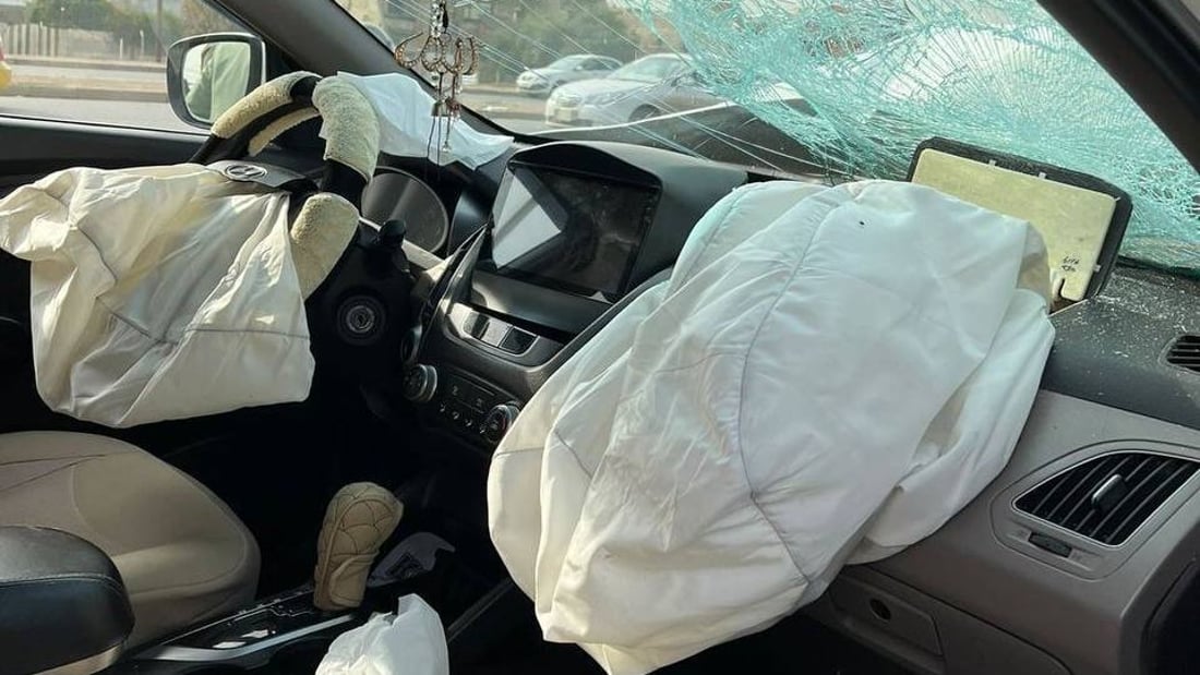 الموصل: هيونداي تصطدم بـ”لوري” متوقف في الحي العربي.. وأضرار كبيرة