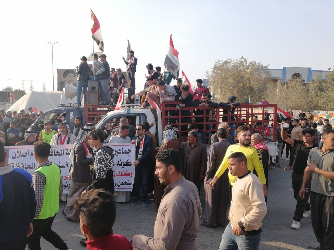 صور: ضرغام ماجد يقود تظاهرة تطالب بإقالة محافظ بابل