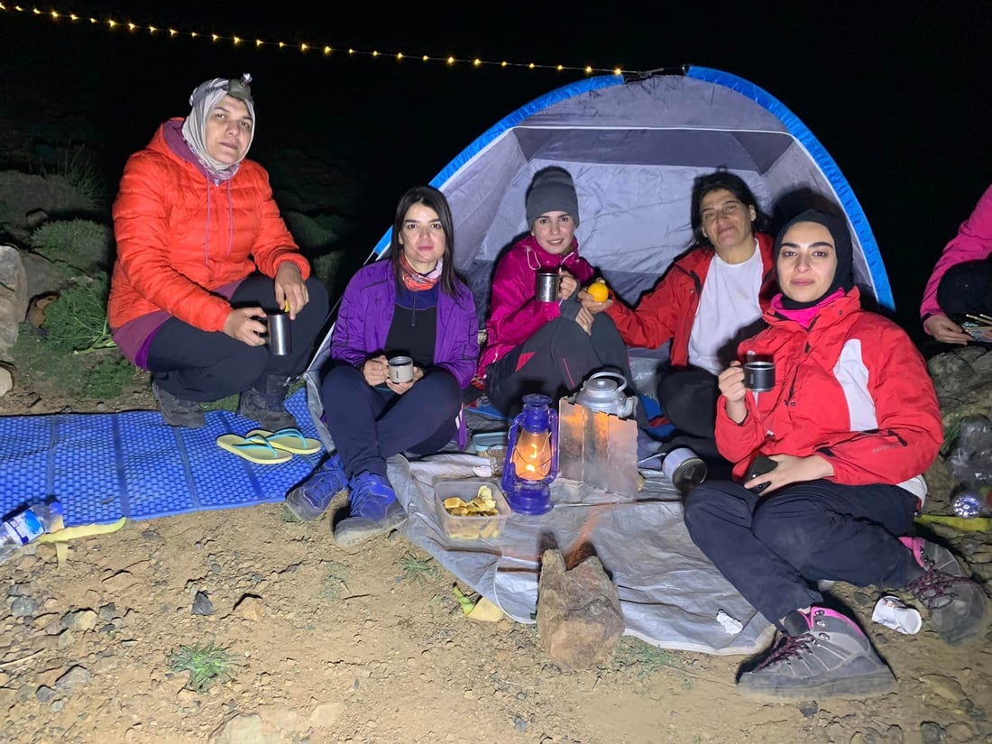 ژنانی کۆیە شەوێک لەسەر چیای هەڵگورد مانەوە