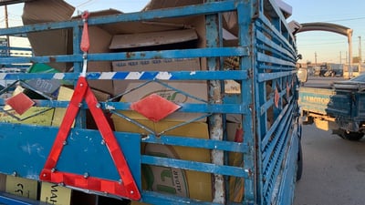 أبو غريب: طن “الكراتين” يربح 100 ألف دينار.. الكسبة يرفعونها أسرع من البلدية