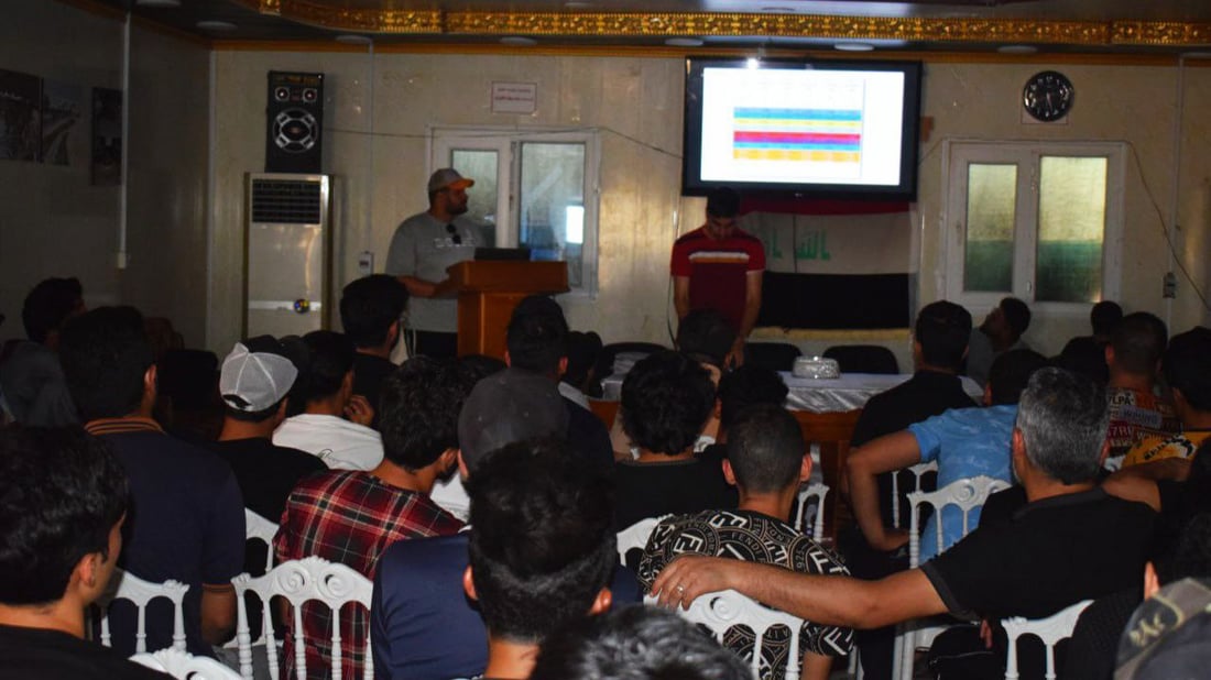 وظيفة بـ700 دولار لشباب الفاو.. قهر البحر بالسلاسل والحبال لنقل مواد الميناء الكبير (صور)