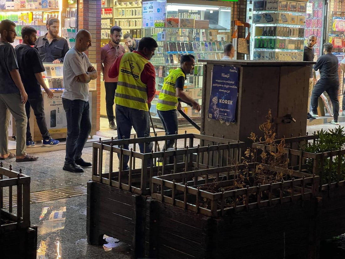 بازاڕی گەورەی هەولێر خاوێنکرایەوە و باخچەی رزگاریش رووناككرایەوە