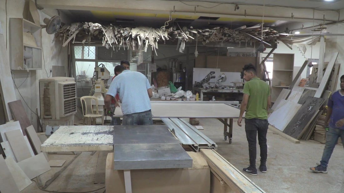 أرقام من بابل: بقيت 8 ورش نجارة فقط تحاول تقليد الماليزي والتركي لإقناع الزبائن