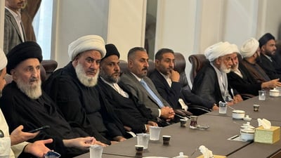صور من بغداد: السفارة الإيرانية تكتظ بالمعزين في وفاة الرئيس ووزير الخارجية