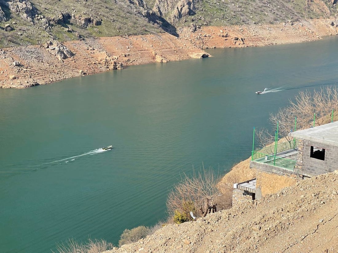 لەسەر رووباری سیروان زیاتر لە 26 بەلەم باری قاچاغ دەگوازنەوە