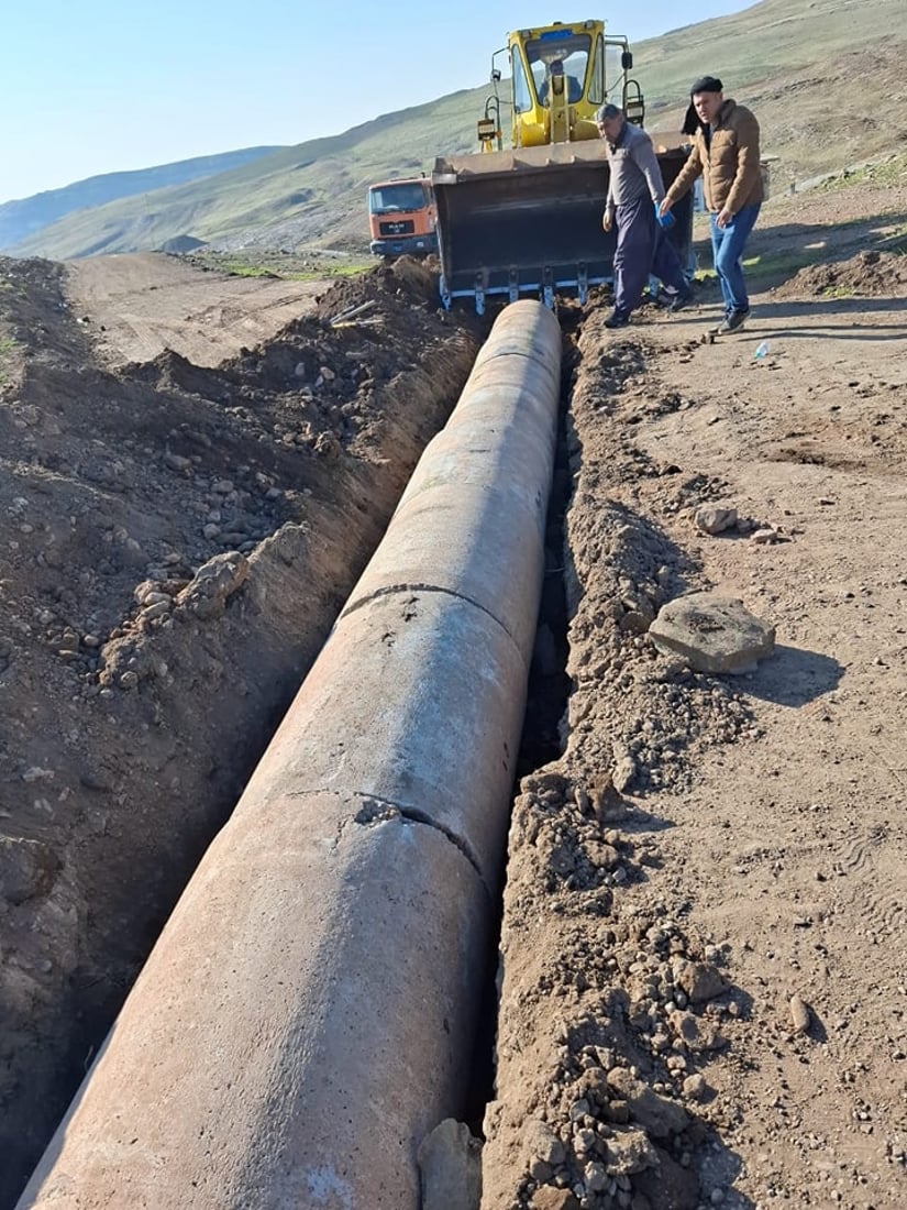 گوندێكی سه‌نگاو حكومه‌ت رێگاى بۆ دروستكردن و خۆشیان قه‌نته‌ره‌ و پرده‌كان