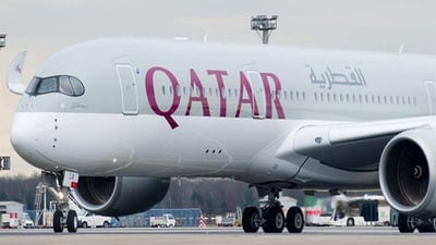 أمير قطر سيهبط في بغداد بعد قليل