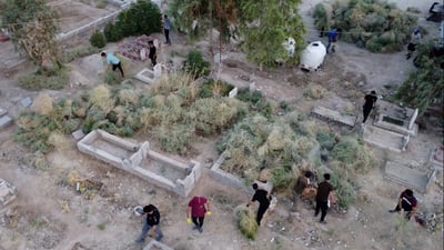 فيديو: الفلوجة تزور مقبرة الفاروق النظيفة كل جمعة بجهود حملة التنظيف الشبابية