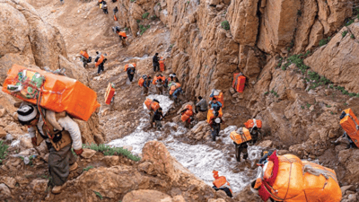 دوو مێردمنداڵی کۆڵبەر بەتەقەی هێزە ئەمنیەکان بریندار کران
