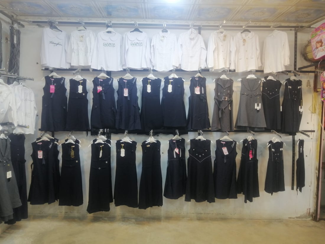 ربيعة تتسوق لتلاميذها.. جولة على الأسعار وصور من استعدادات العودة إلى المدارس