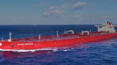 ناقلة نفط عراقية تعبر مضيق هرمز بعد استثناء إيراني