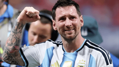 ميسي يعلن اعتزال اللعب دولياً
