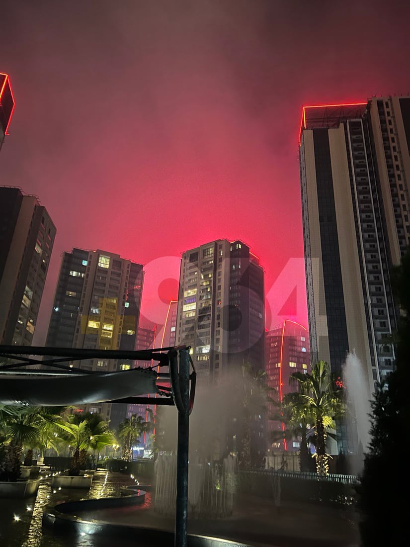 شەوێک پێش هێرشەکەی هەولێر ئاسمانی ئیمپایەر سوور بووە