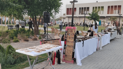 بە موزیک و کاری دەستی؛ گەنجانی کەلار کەرنەڤاڵی رۆژی جیهانییان گێڕا