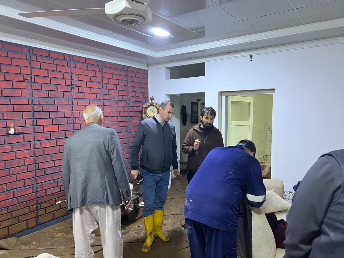 لە زاخۆ لافاو زیانی بە ژمارەیەک ئۆتۆمبێل و خانوو گەیاند