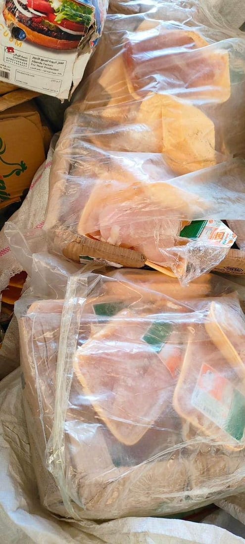 منازل الموصليين تسلم من شحنة دجاج “أكسباير”.. عملية خاطفة أحبطت التوزيع