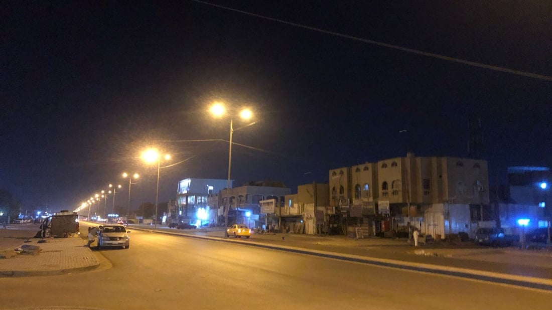 اكتملت إنارته للمرة الأولى منذ 1980.. صور ليلية من شارع الشلامجة في حي العامل