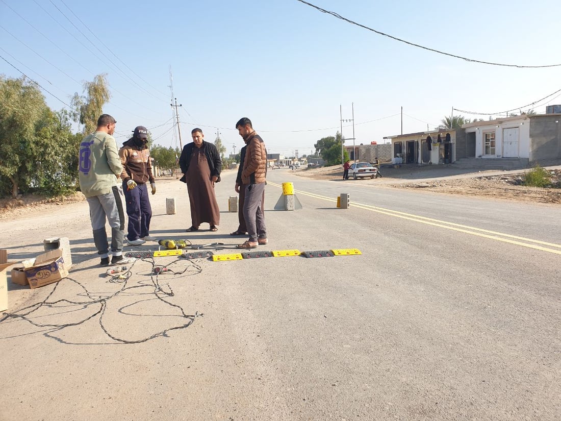 حمرين: 10 مطبات صناعية لحماية طلاب المدارس من السيارات المسرعة (صور)