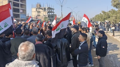 تظاهرة ضد “المحاصصة”.. عضو مجلس بابل محمد المنصوري: لا فائدة منه (صور)