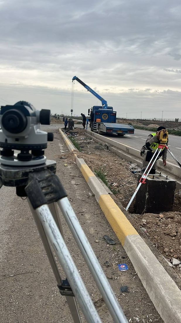 ديالى تريد القضاء على الحوادث والظلام.. المباشرة بإنارة طريق بعقوبة – الخالص (صور)
