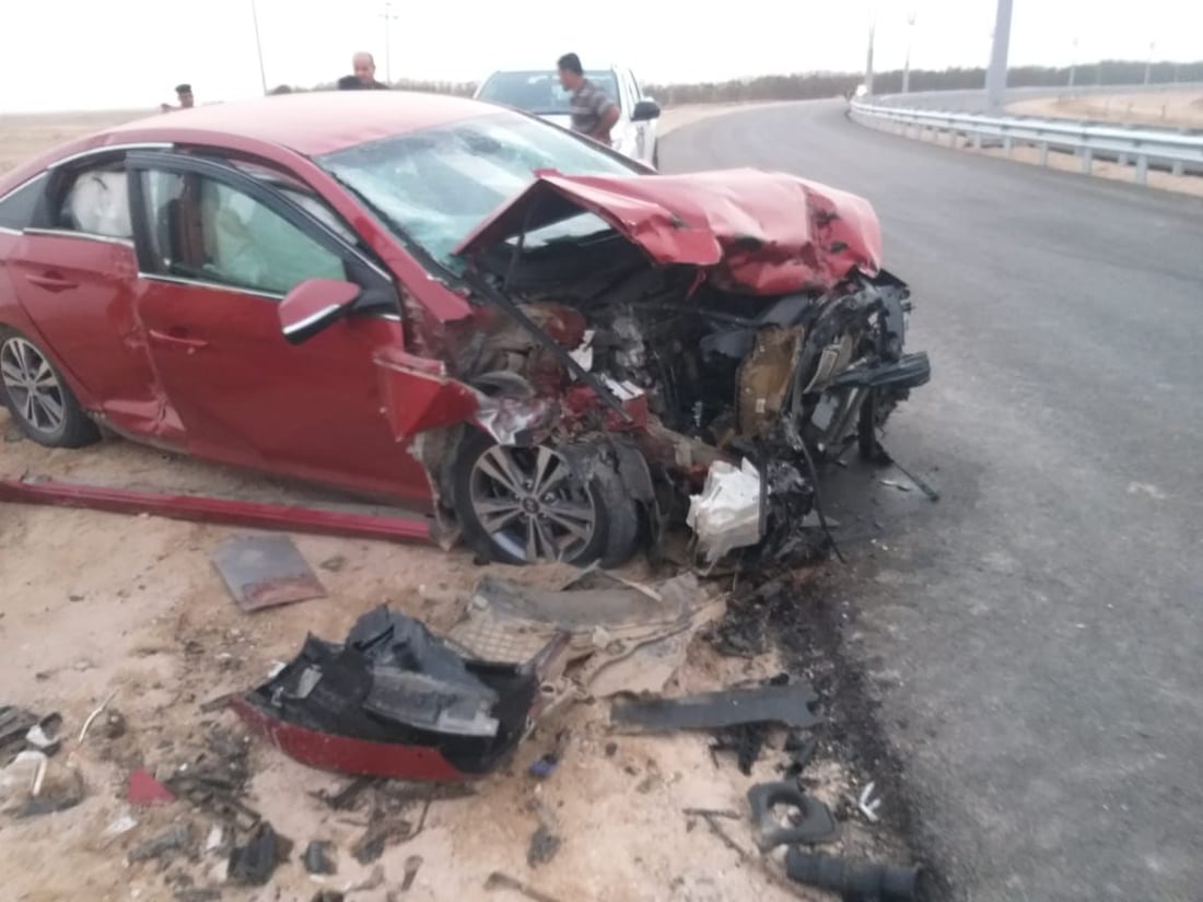 “الإيرباكات” لم تنقذ الطفلة.. “سوناتا” تحطمت بـ “كابسة سياج” في البصرة (صور)