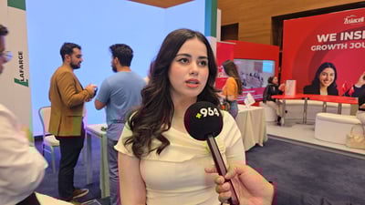 کوڕ و کچێکی زۆر چوونە زانکۆی ئەمریکی بۆ کار دەگەڕان