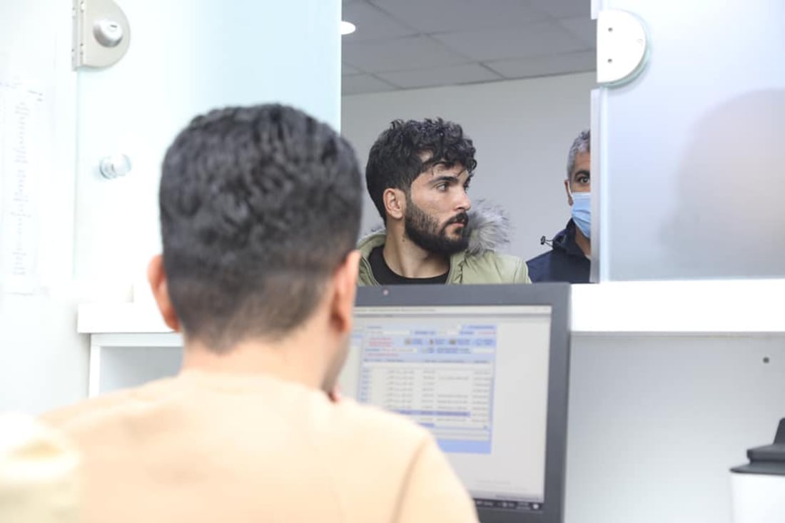 ئێوە پشووتانە بەڵام پزیشک و کارمەندانێک هەن تیمارکاری دەردە دارەکانن