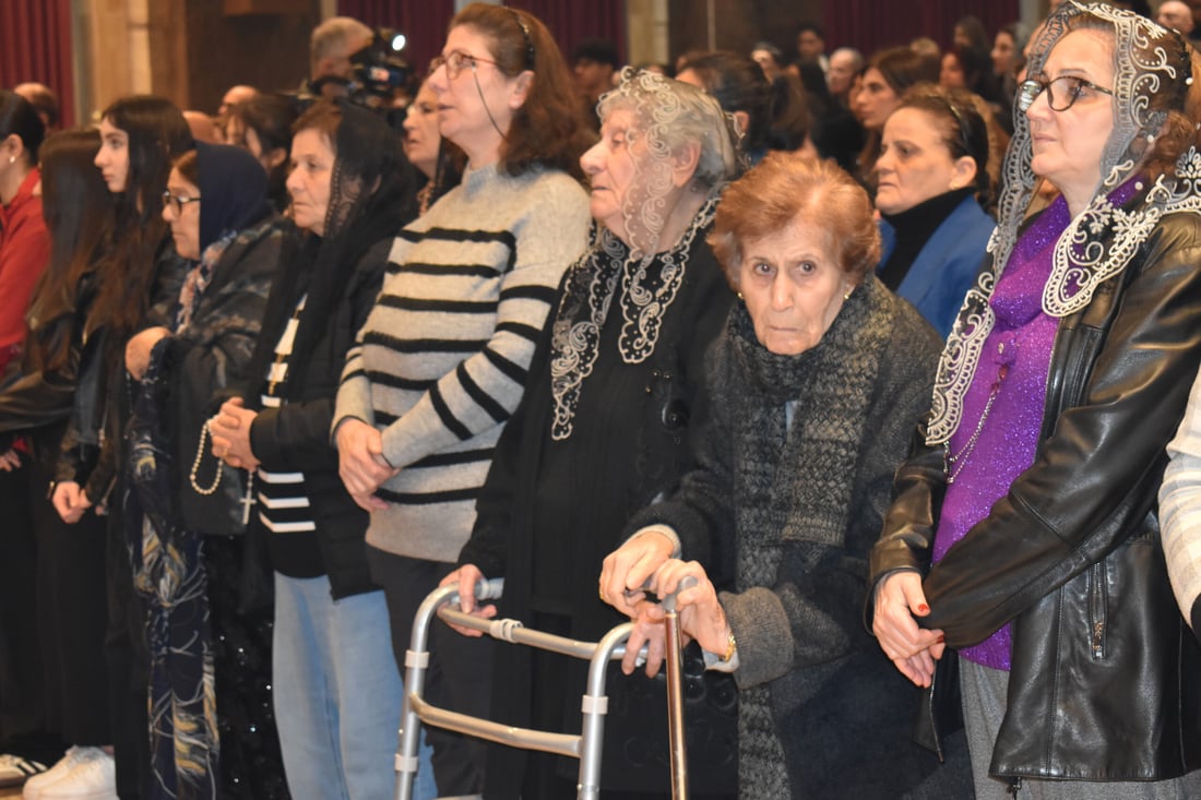 خميس الأسرار.. مشاهد من طقس غسل الأرجل بعد العشاء الأخير