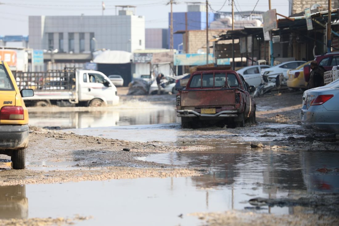 بالصور: الأمطار تمنح إجازة اجبارية لأكثر من 4000 عامل في صناعية الديوانية
