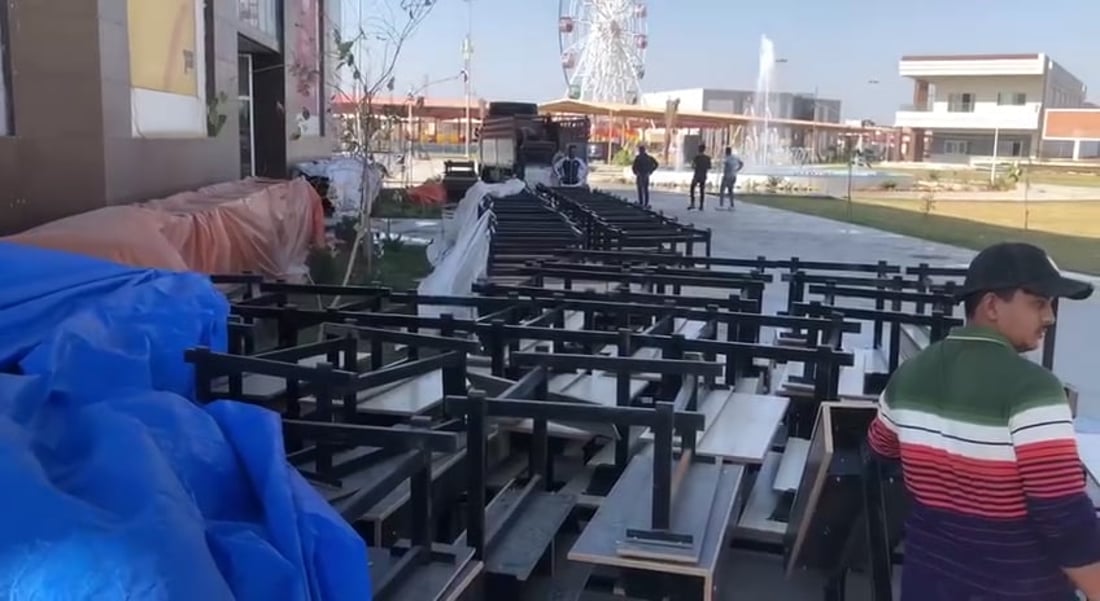 رجل أعمال يتبرع بـ1000 رَحلة لفك الاختناق في مدارس بابل (صور)