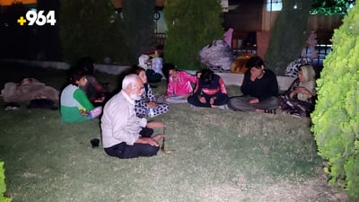 خانه‌واده‌یه‌كی كوردی رۆژئاوا سێ رۆژه‌ له‌ چه‌مچه‌ماڵ له‌ پارك ده‌خه‌ون