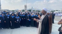 رجال دين وطباخون وبدأ تدريب العمرة.. لا بد من دولما في ا...