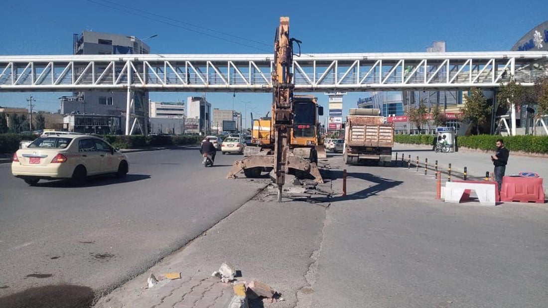 دورگەیەکی ناوەندی شەقامی 100 مەتری هەولێر لابرا