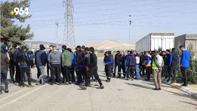 إضراب جماعي في مصنع “ليز” السليمانية إثر طرد اثنين من العمال